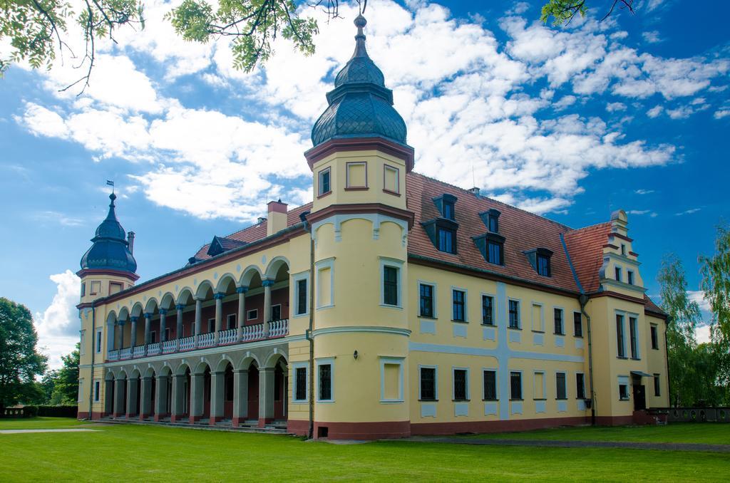 Hotel Palac Krobielowice Kąty Wrocławskie Exterior foto