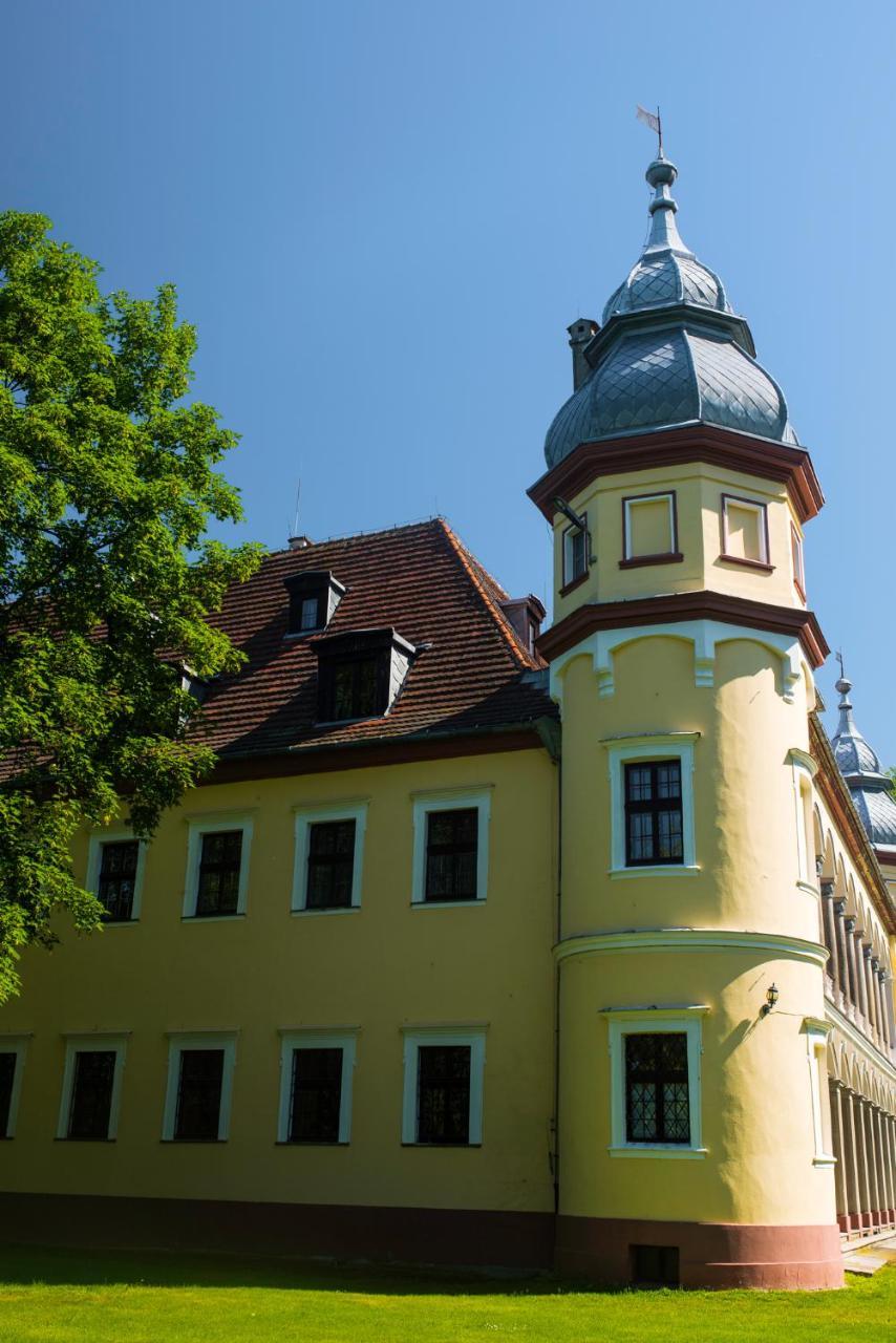 Hotel Palac Krobielowice Kąty Wrocławskie Exterior foto